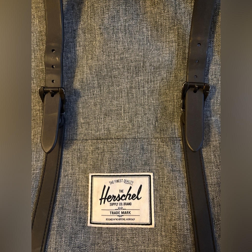 Herschel Supply Company Little America Gray Backpack for Men - Picture 5 of 7